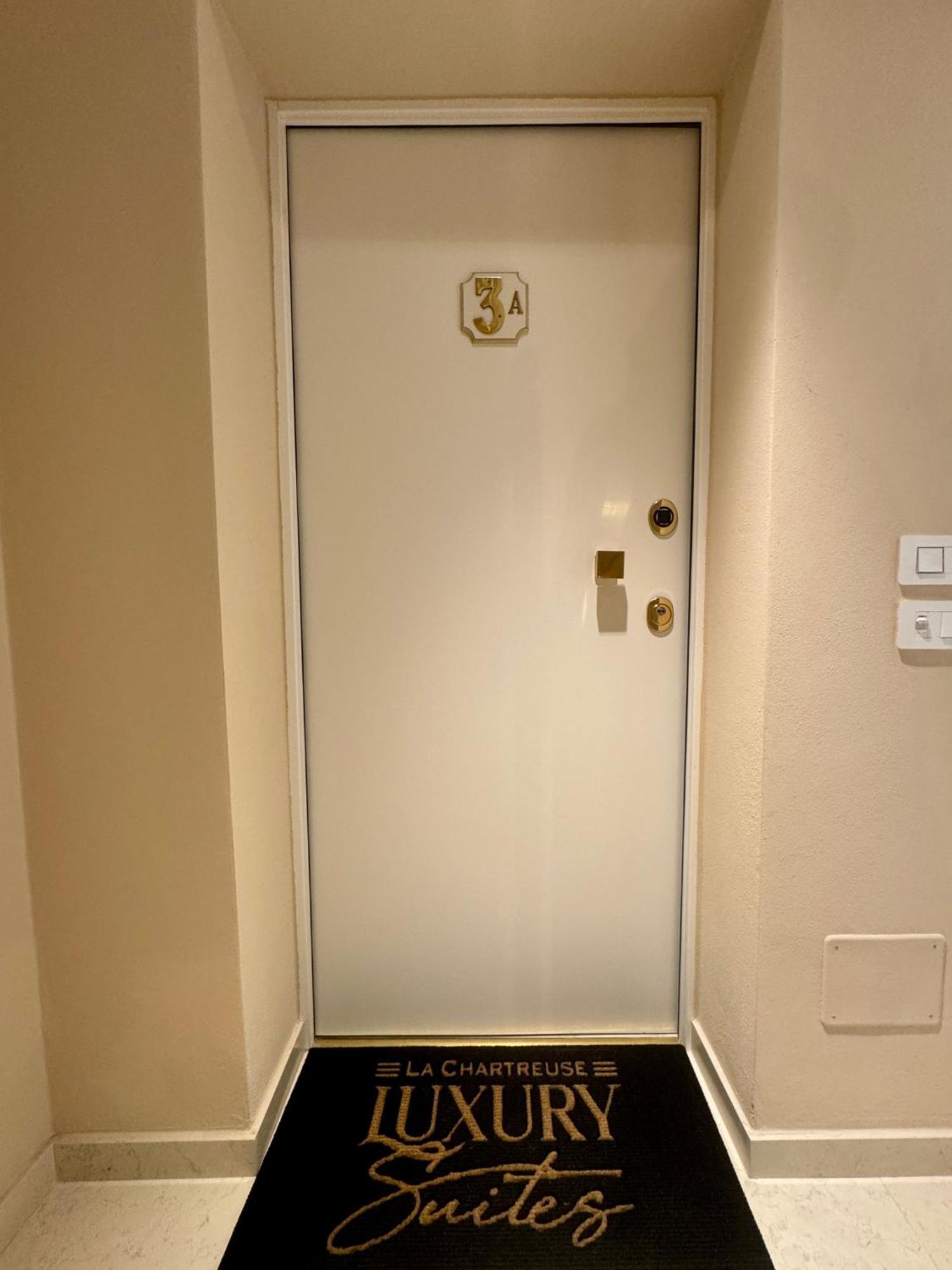 La Chartreuse Luxury Suites Parme Extérieur photo