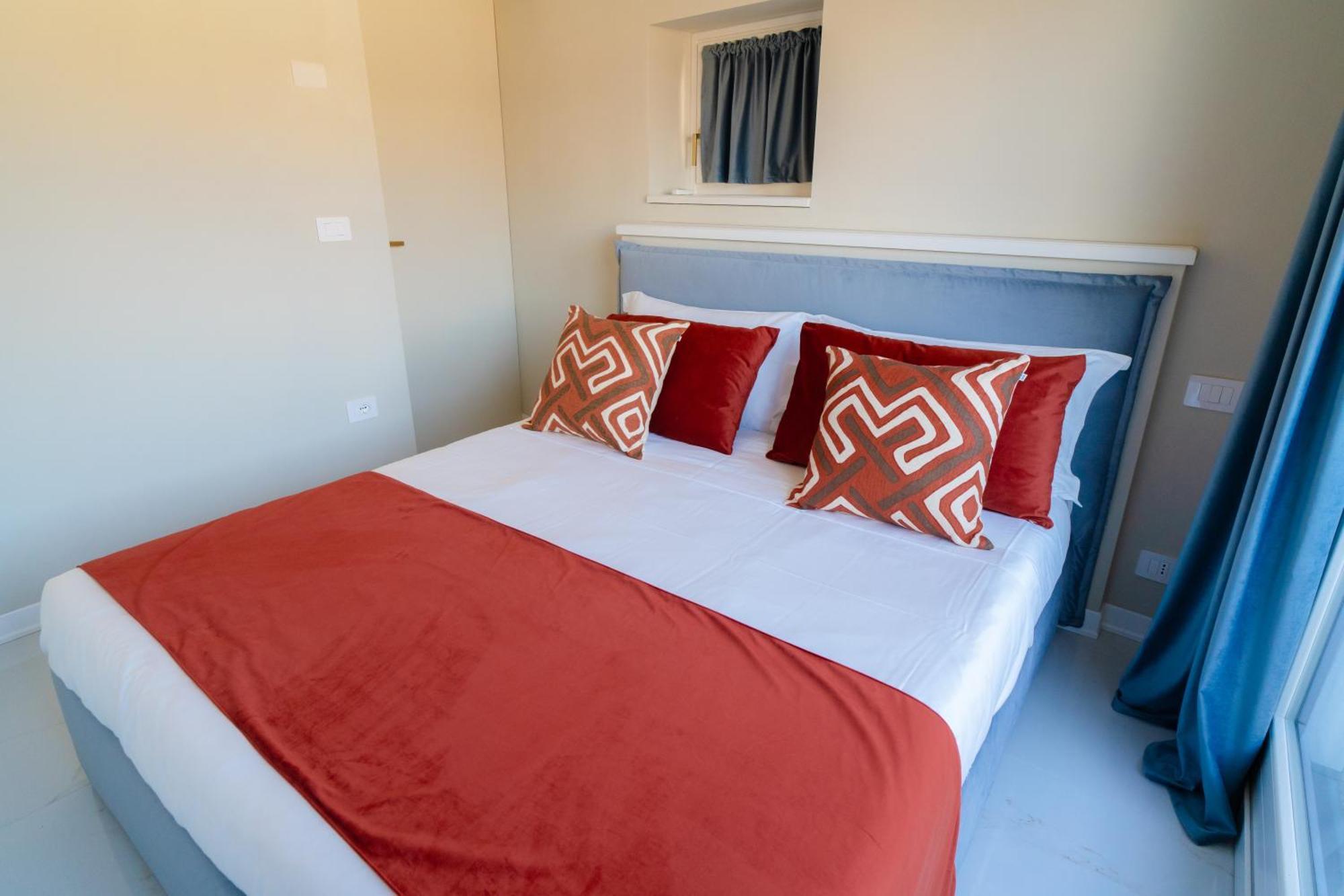 La Chartreuse Luxury Suites Parme Extérieur photo